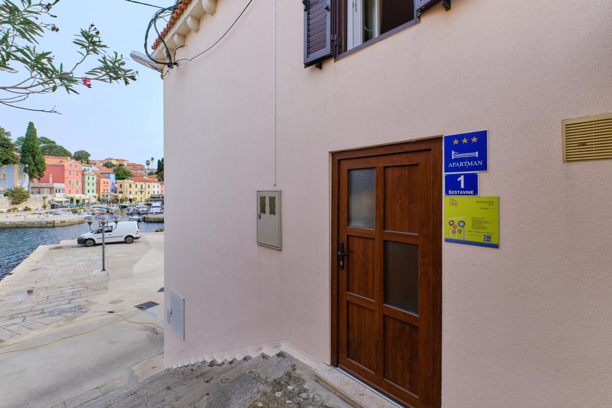 Apartments Antonella Veli Losinj Ngoại thất bức ảnh